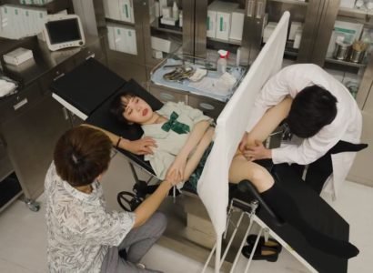 phim sex bóp vú Bố Anh xã tống tình bạn gái của con trai ngoại tình